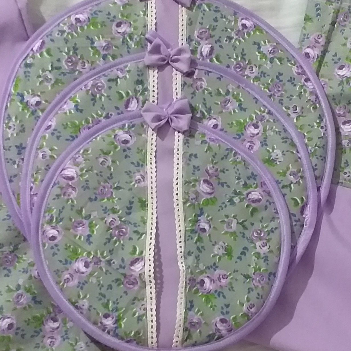 دمی در سه سایز بزرگ و متوسط و کوچک 