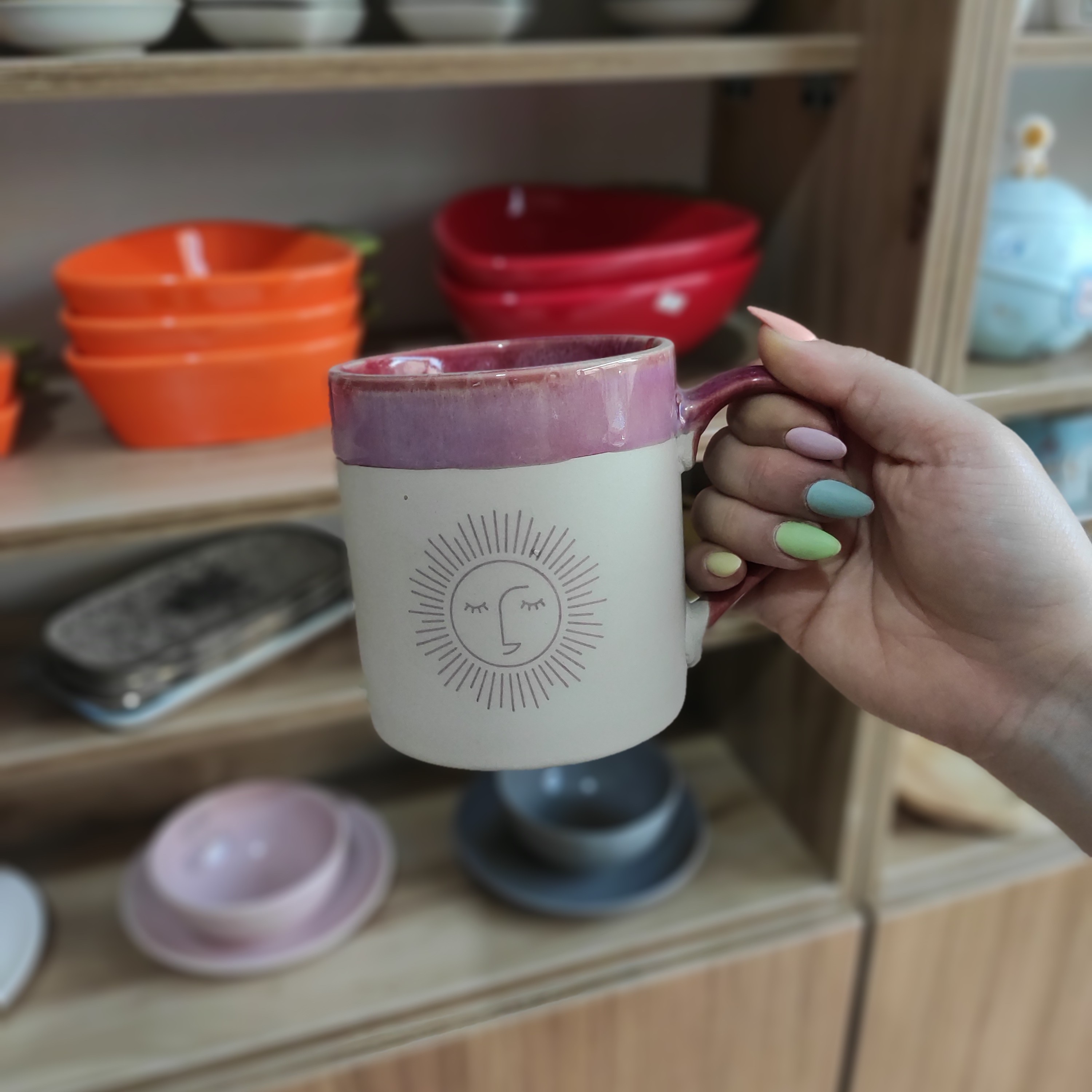 ماگ دست ساز وارداتی طرح خورشید( غول ماگ) 