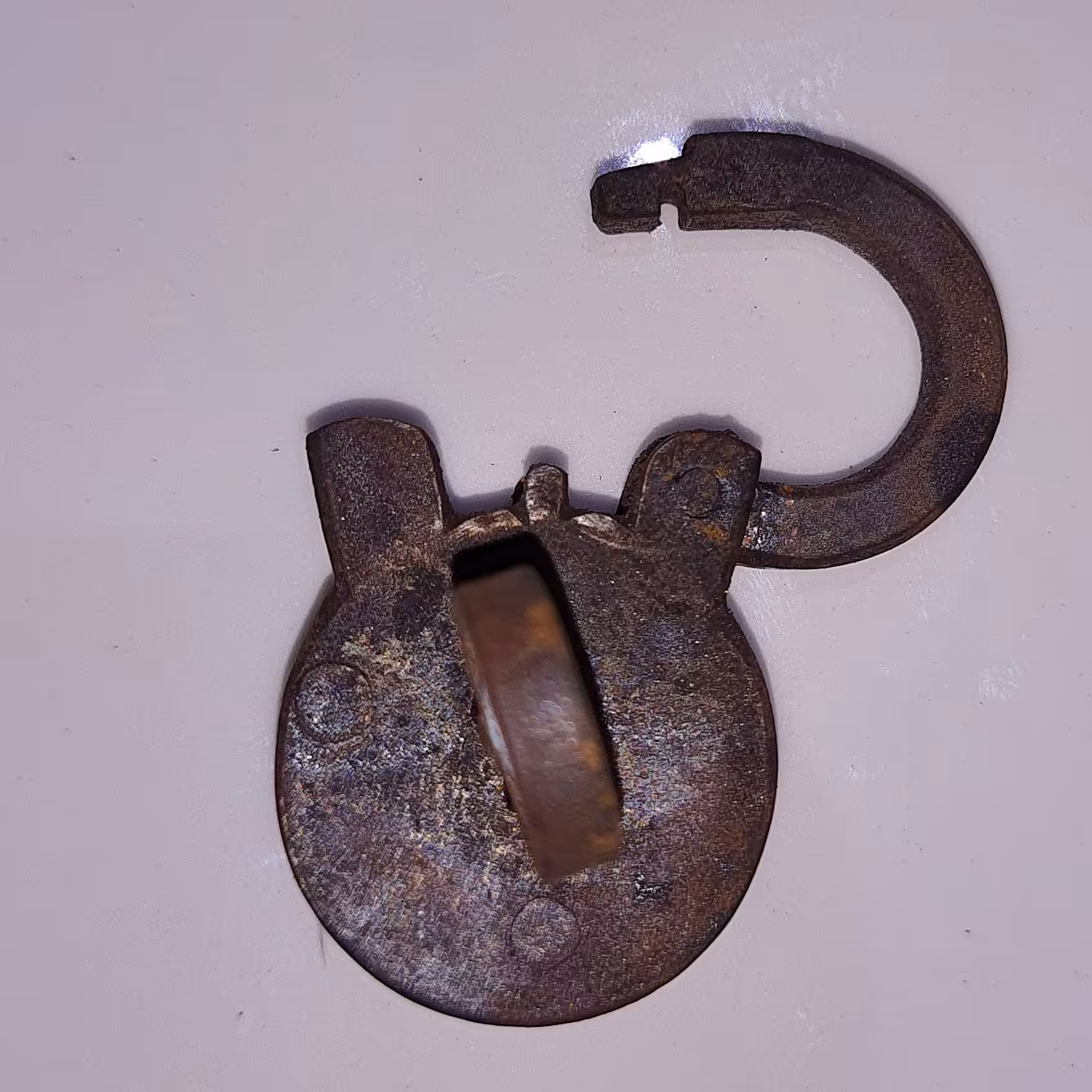 قفل فولادی گردویی ساده طرح صفوی سایز 3 سانتی متر