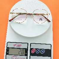 عینک طبی گرد طلایی مردانه پسرانه برند REBOK جنسیت فریم تمام قاب فلزی دسته فنر دار با قابلیت تعویض عدسی های طبی نمره دار 