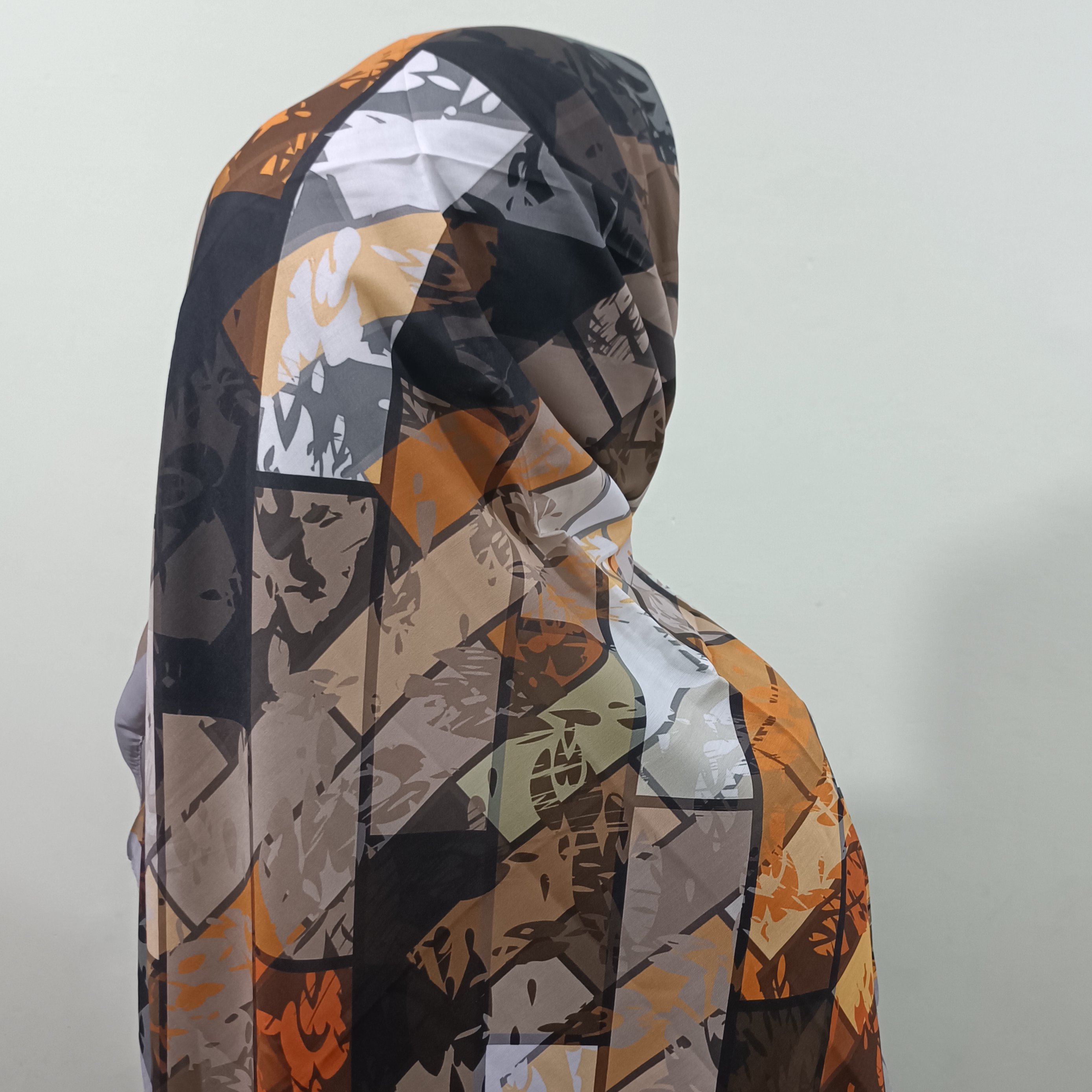 ارزانترین روسری طرح مربعی قهواره دار