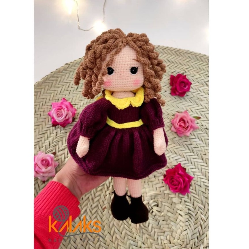 عروسک دختر دست بافت