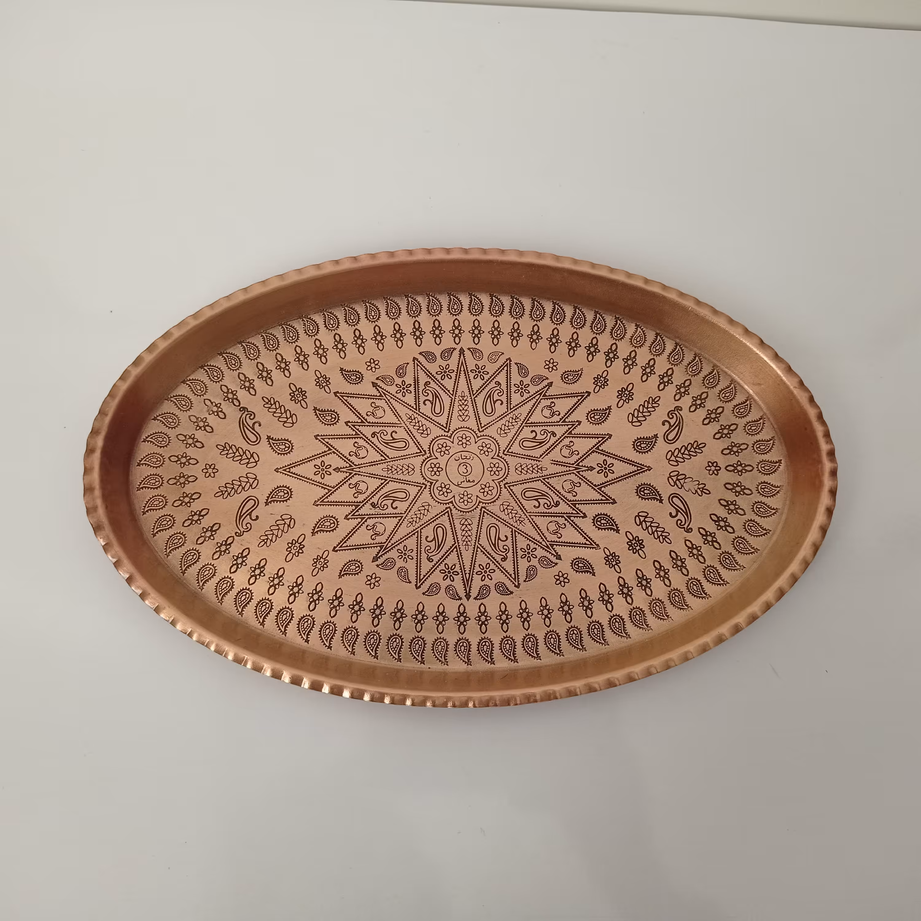 سینی مسی بیضی شکل طرحدار سایز چهار ساخت زنجان