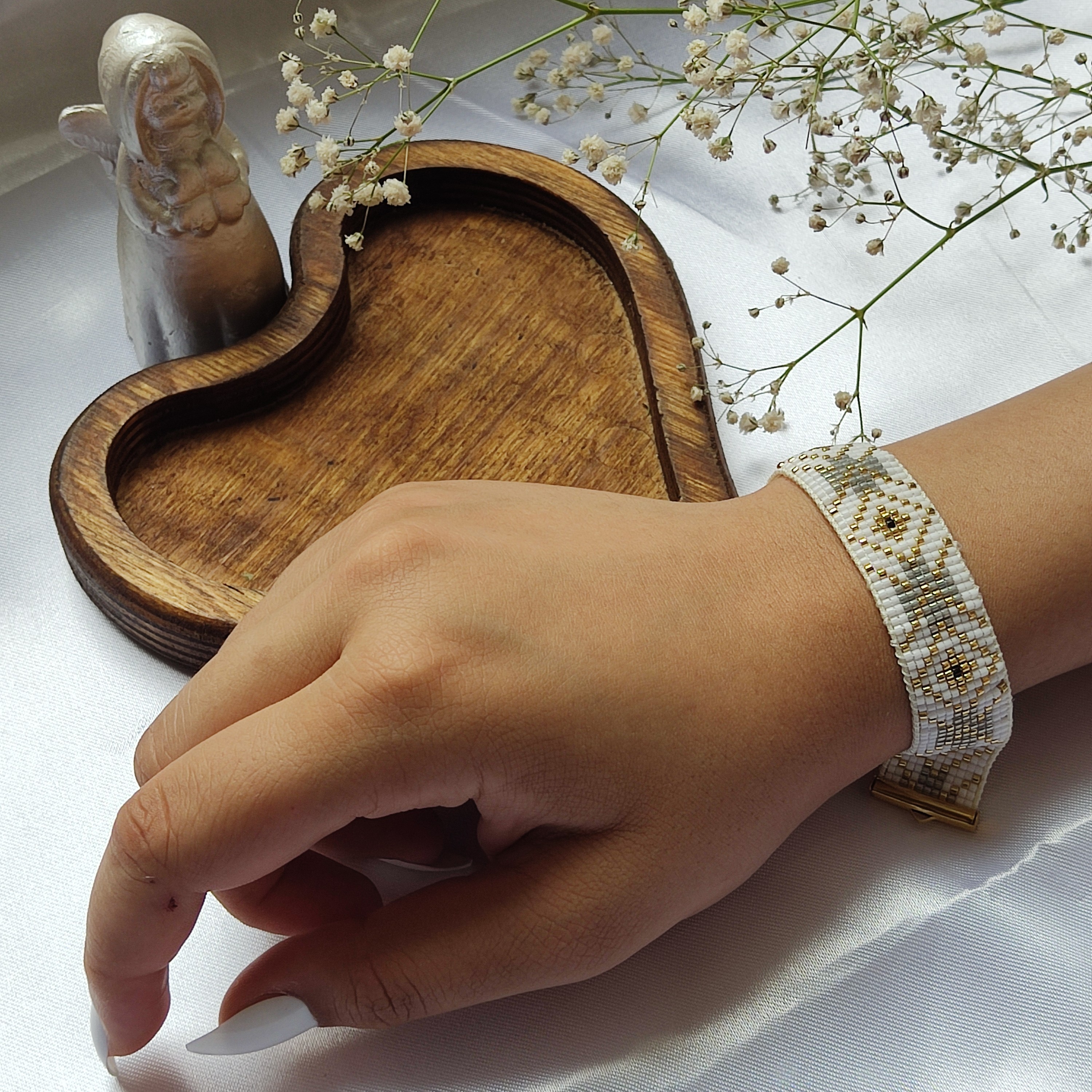 دستبند ارغوان