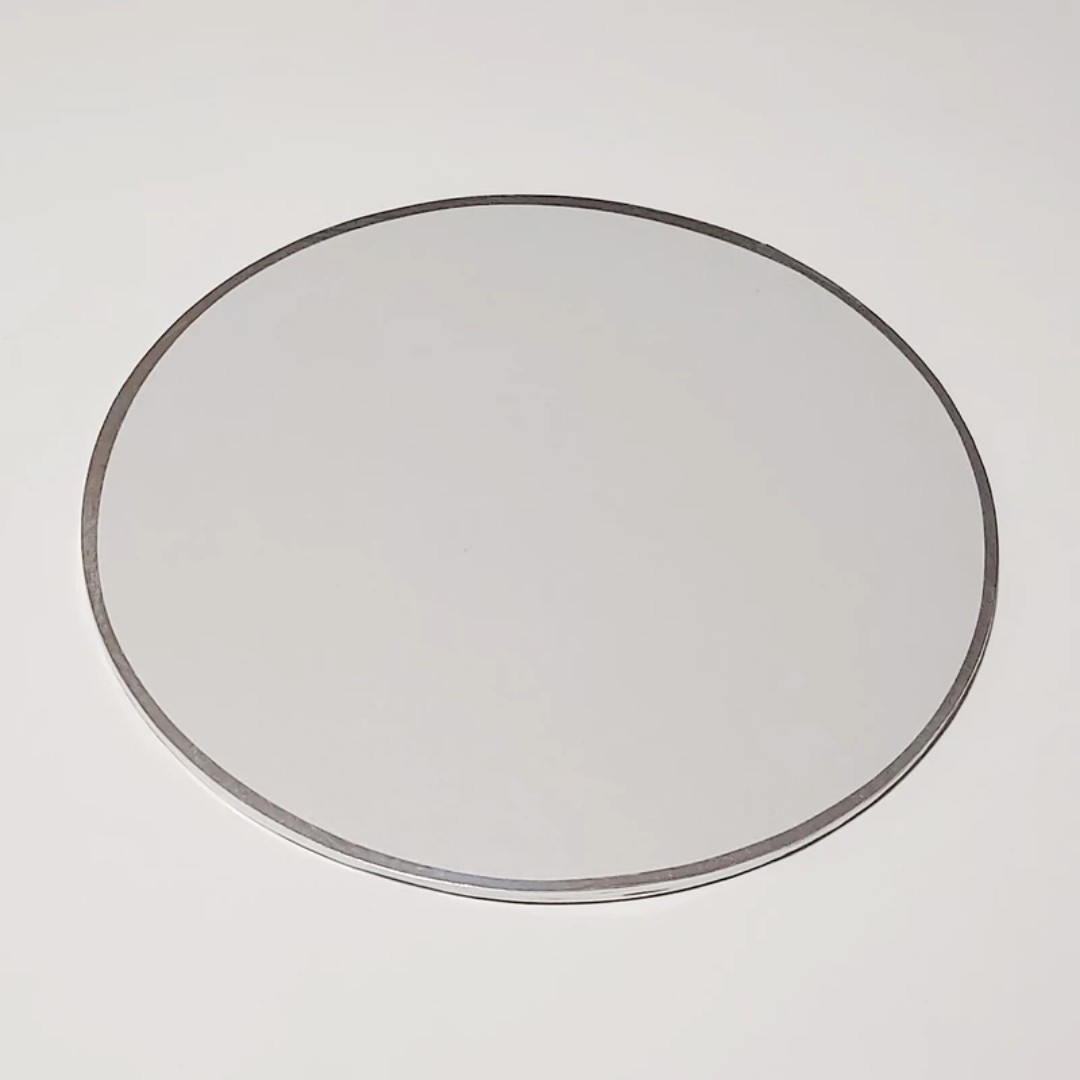 صفحه زیر کیکی مقوایی سفید دور نقره ای ضد آب 36 سانت