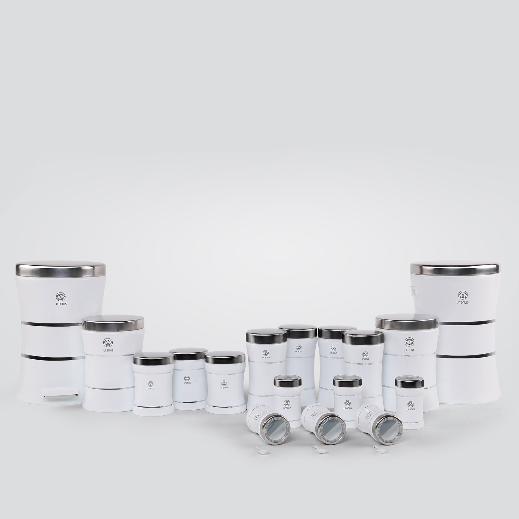 سرویس آشپزخانه اورانوس 17 پارچه مدل کلاسیک سفید با درب استیل