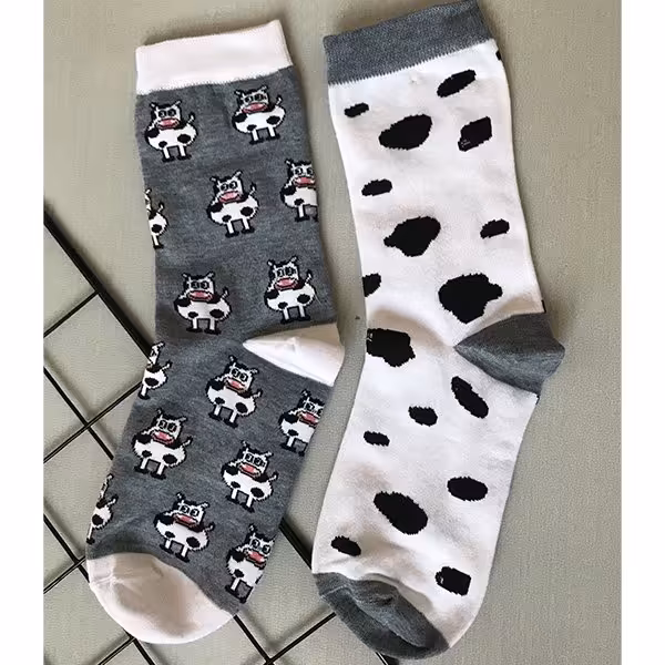 جوراب ساق دار فانتزی طرح گاو تا به تا فری سایز