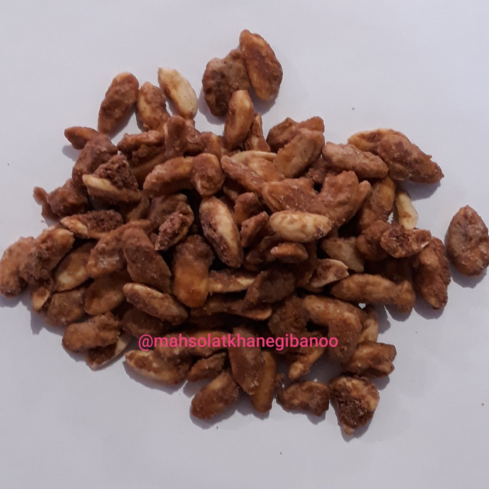 بادام درختی کاراملی نرم صد در صد 500گرمی
