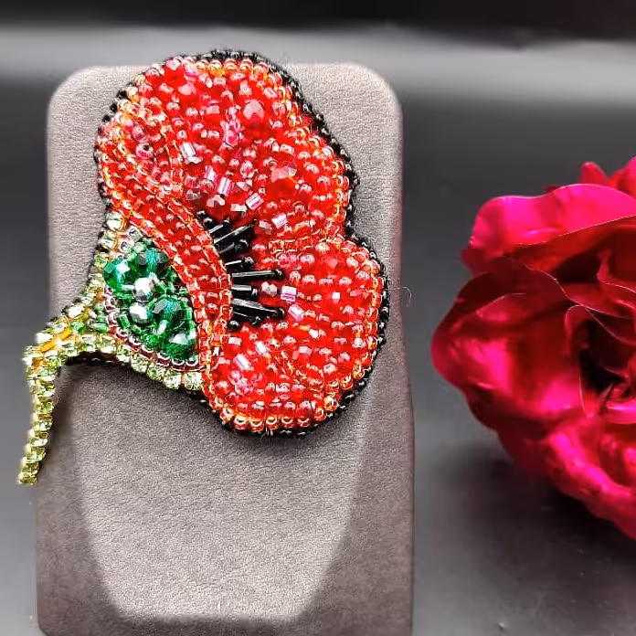 اکسسوری سنجاق سینه گل سه بعدی مجلسی شلوغ کار
دستساز