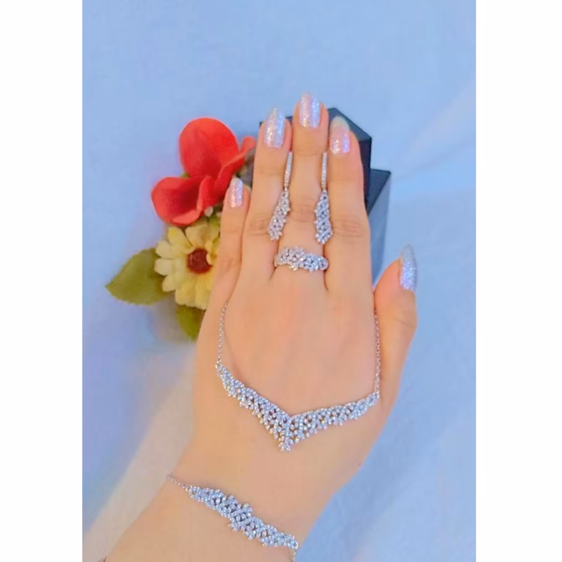 سرویس نقره زنانه با  آبکاری طلا سفید و عیار 925استاندارد بدون ریزش نگین ضد حساسیت 