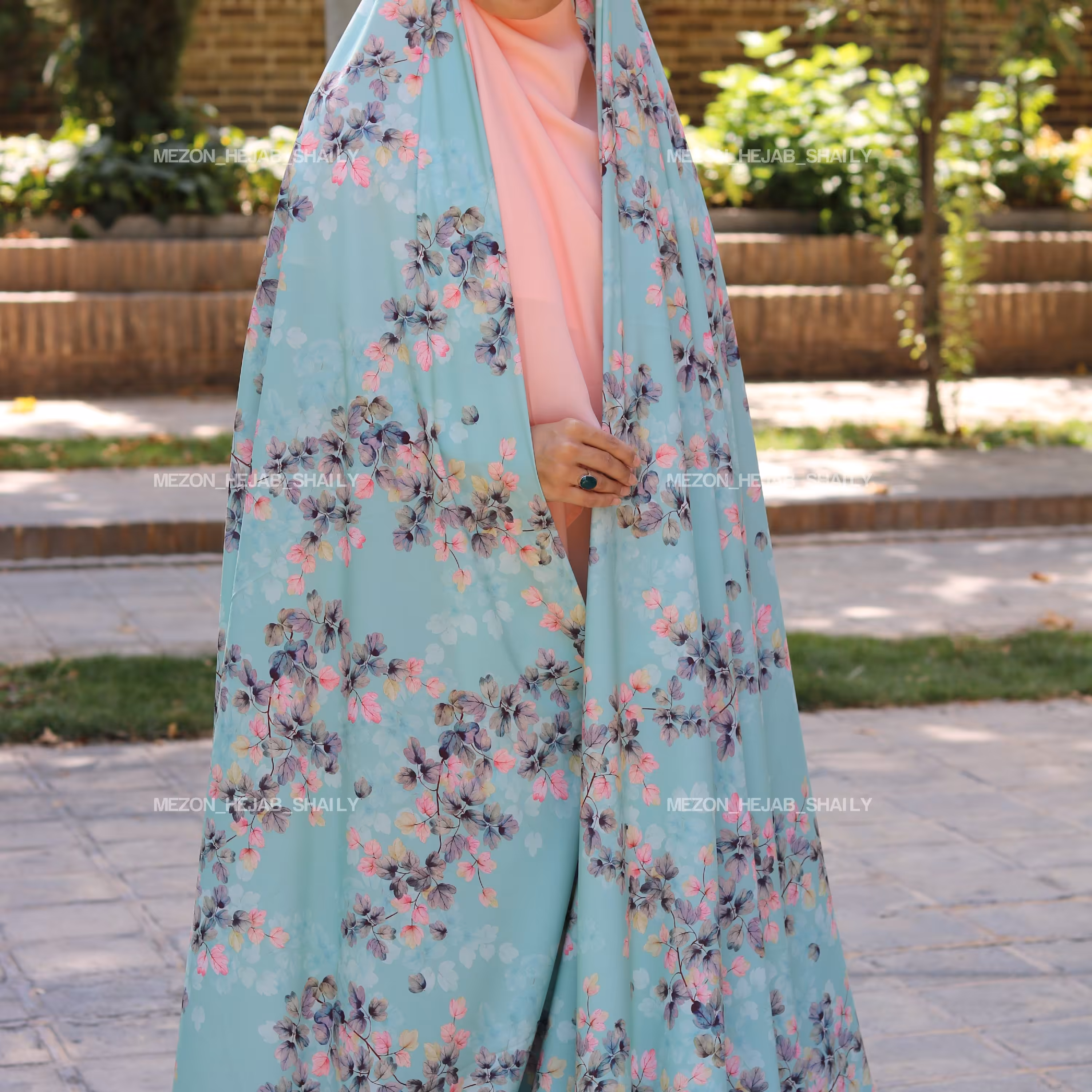 پارچه چادری طرح گلبرگی رنگ سبزآبی جنس سوپر سافت