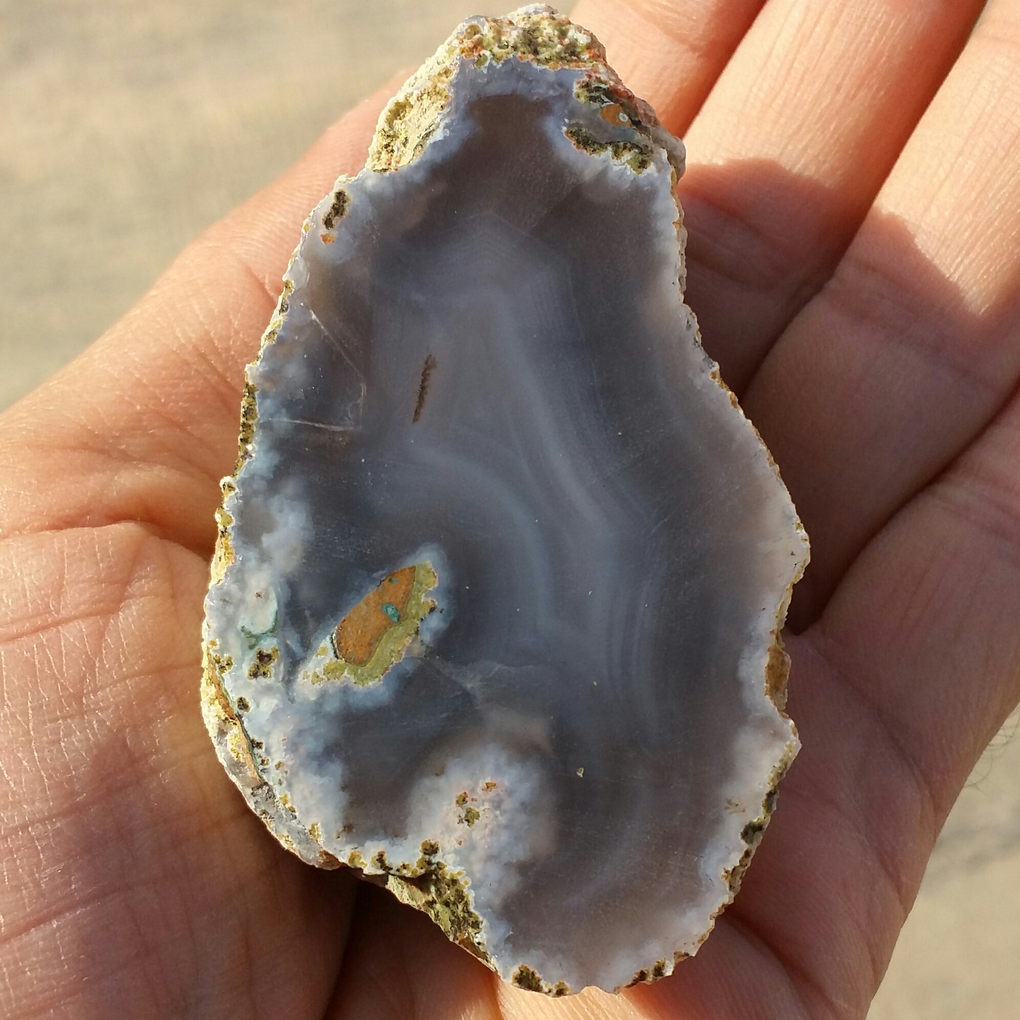 اسلایس سنگ راف عقیق سلیمانی3 بعدی طرح دار محشر 100 در 100 طبیعی شاهکار خلقت دیدنی
با قابلیت ساخت چند نگین بینظیر
کد 7670