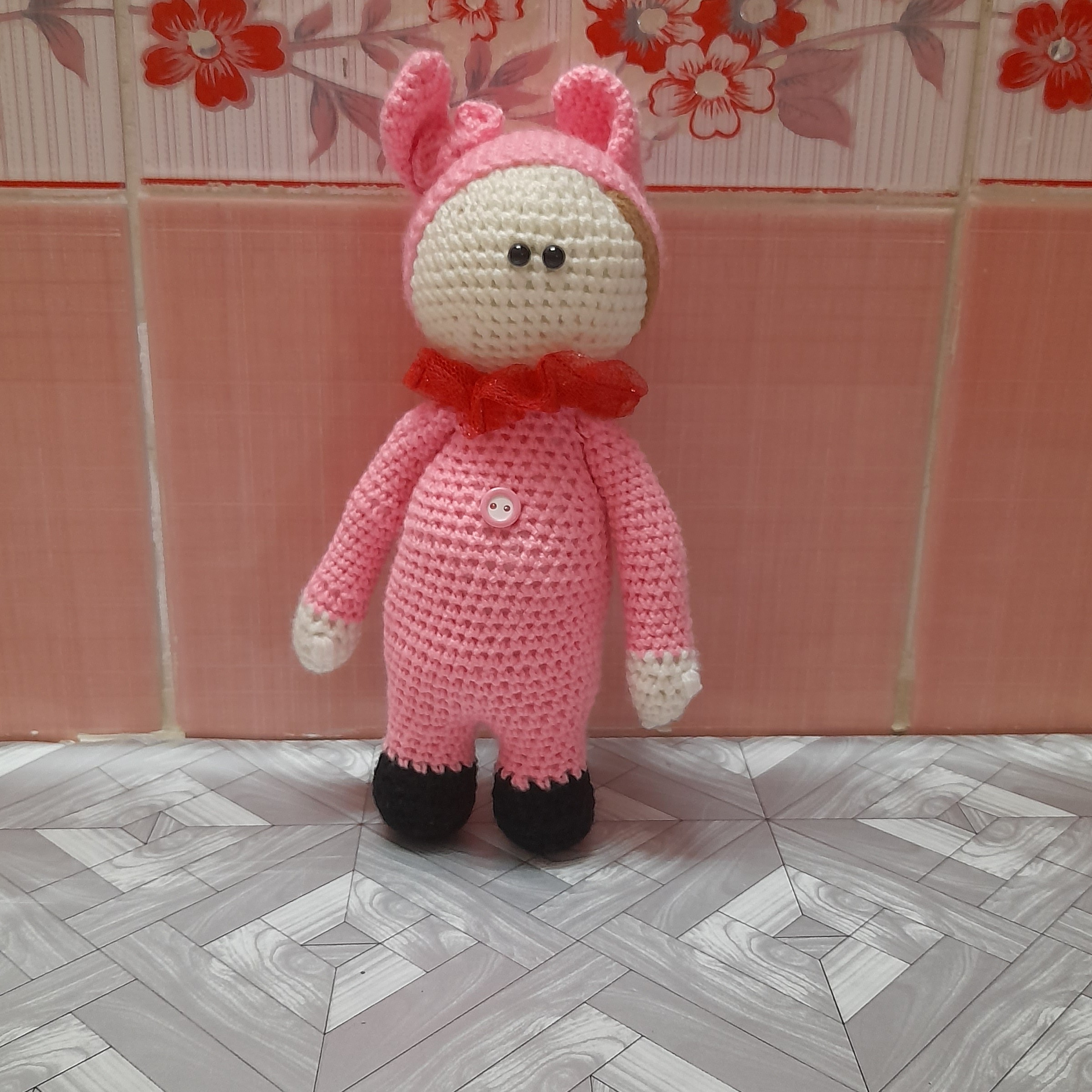 عروسک نیوشا 