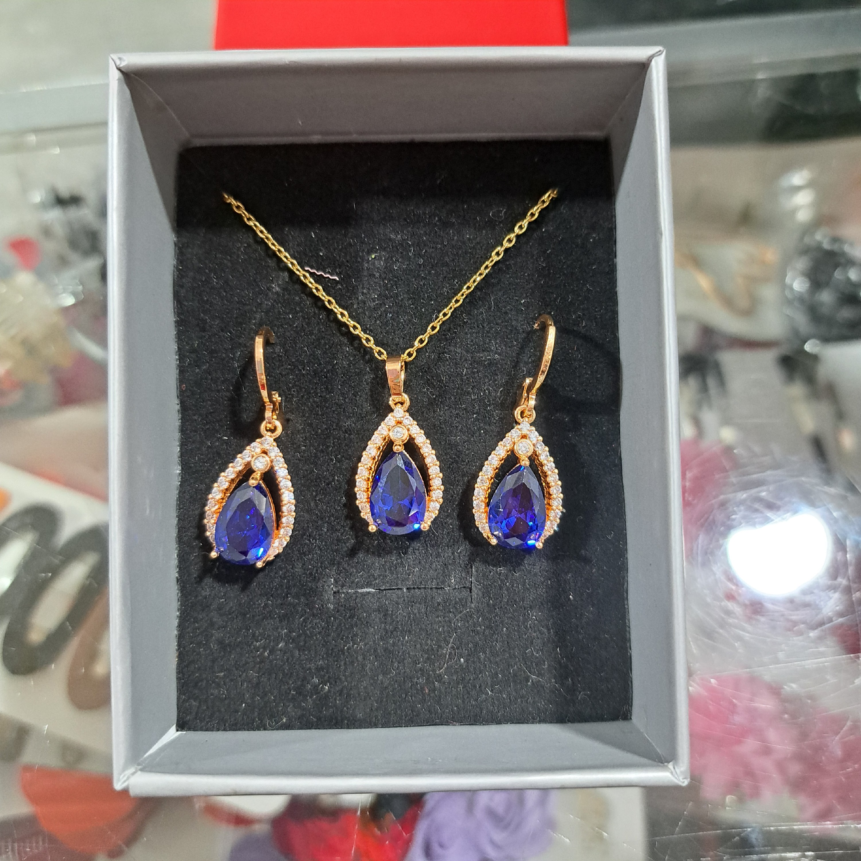 نیم ست  استیل رنگ ثابت با سنگ قرمز  سرخ و سورمه ای