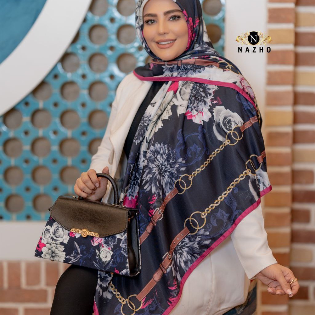 ست کیف و روسری مشکی طرح گلدار و زنجیری روسری دوردوخت کیف مخمل و چرم دسته کوتاه na39