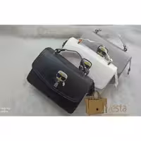 کیف پاسپورتی کارل
