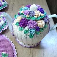 کاور قوری قلاببافی مناسب قوری با ابعاد متوسط و جنس نخ ترک 