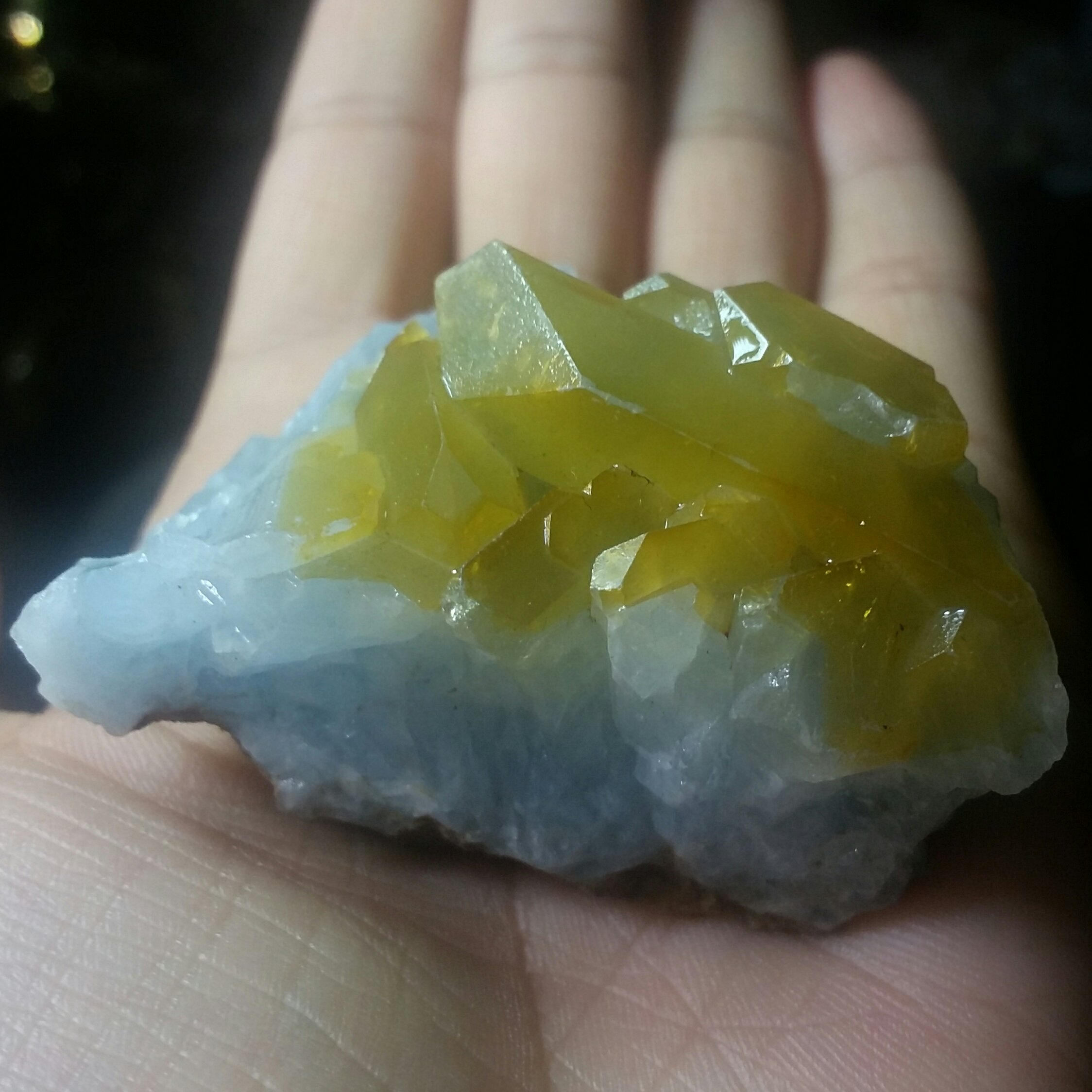 سنگ راف کلکسیونی همرشتی کلسیت و کوارتز دو رنگ محشر شاهکار خلقت 100 در 100 طبیعی