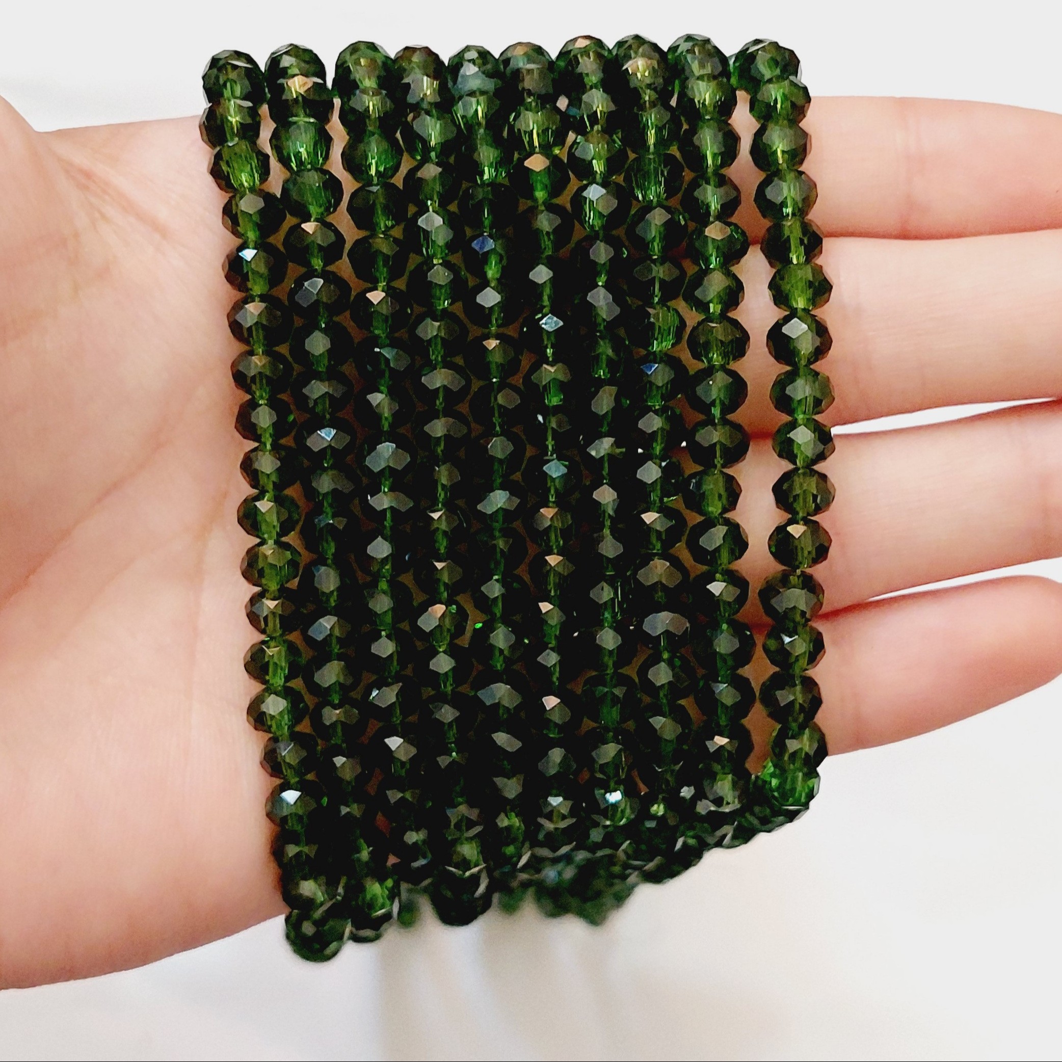 کریستال سنگی سبزتیره شیشه ای سایز6 (بصورت بندی95دونه)