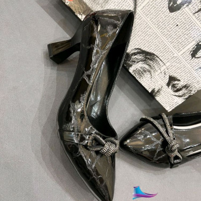 کفش پاشنه دار زنانه مجلسی.