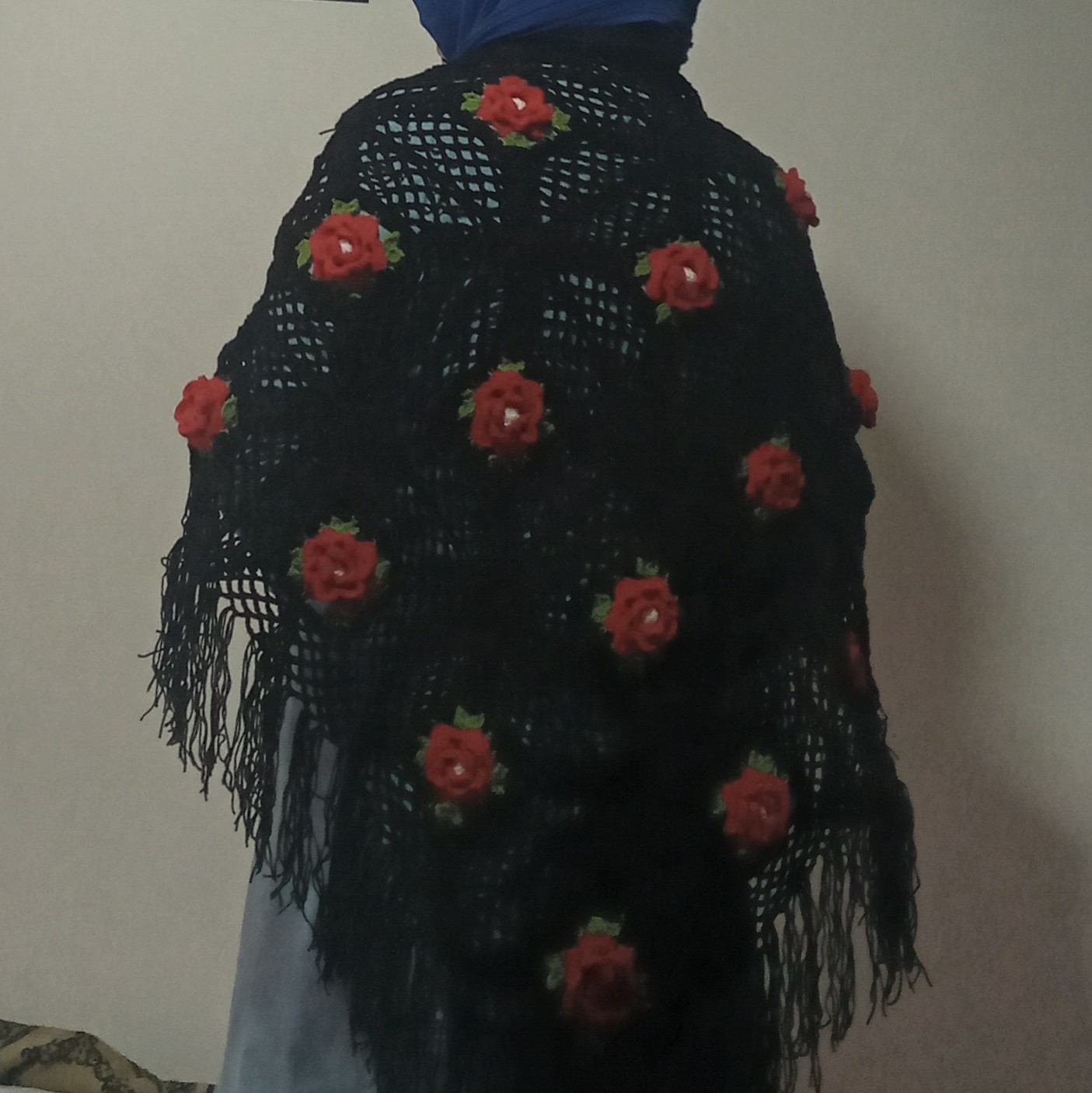شال سه گوش دستباف