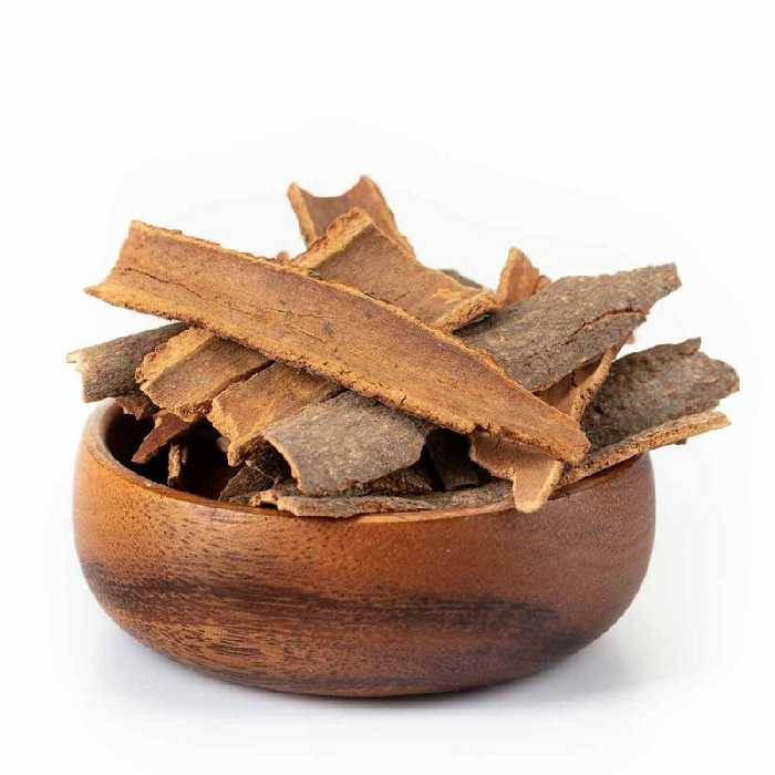 چوب دارچین تازه و خوش عطر