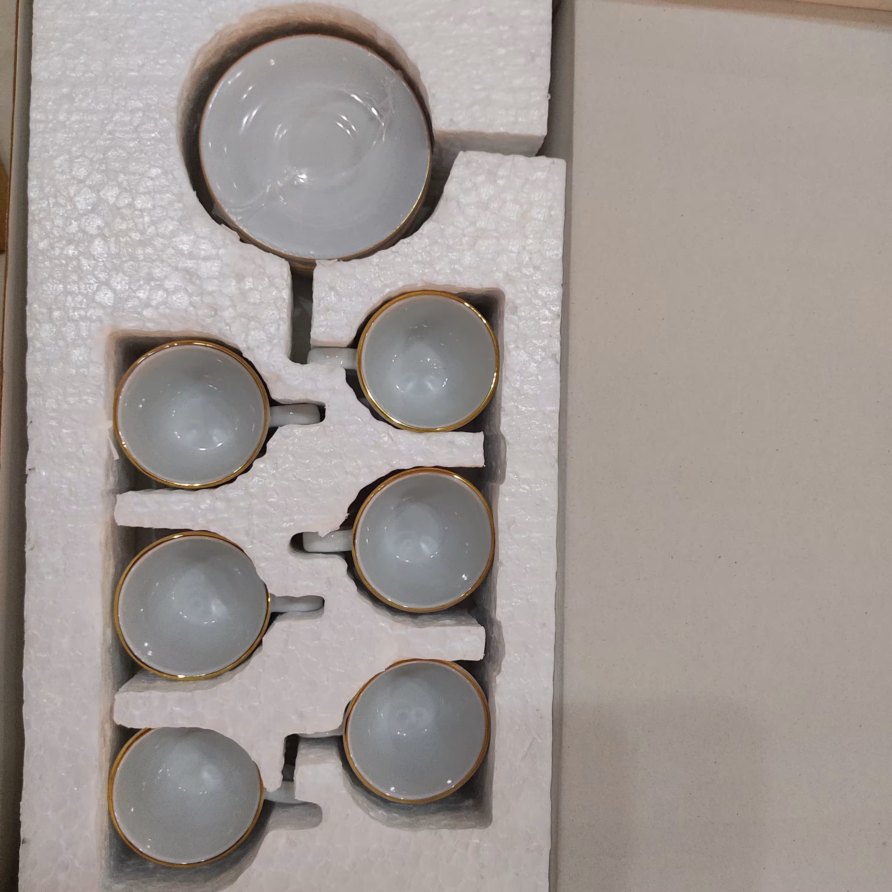 قهوه خوری سفید طلایی مقصود ، مجموعه شش عددی 