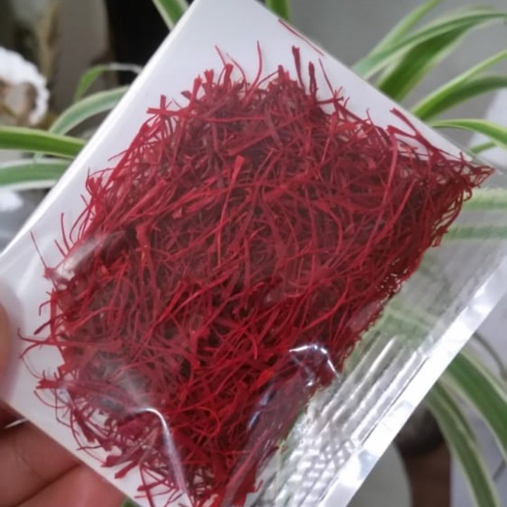 زعفران سرگل قائنات اعلای خراسان (نیم مثقالی)  کیفیت فوق العاده با ضمانت مرجوعی