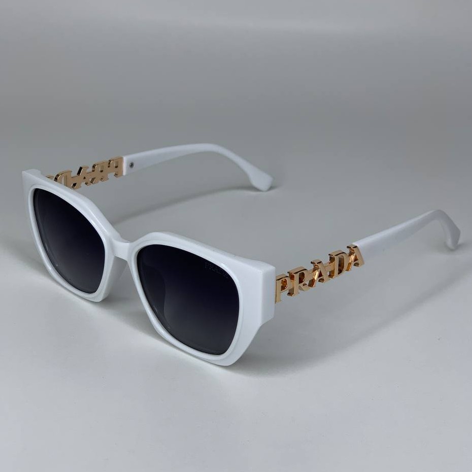 عینک آفتابی دخترانه زنانه مردانه دودی 62 عینک زنونه یووی پلاریزه برند پرادا لولافلزی با کیف زیپی و دستمال نانو،