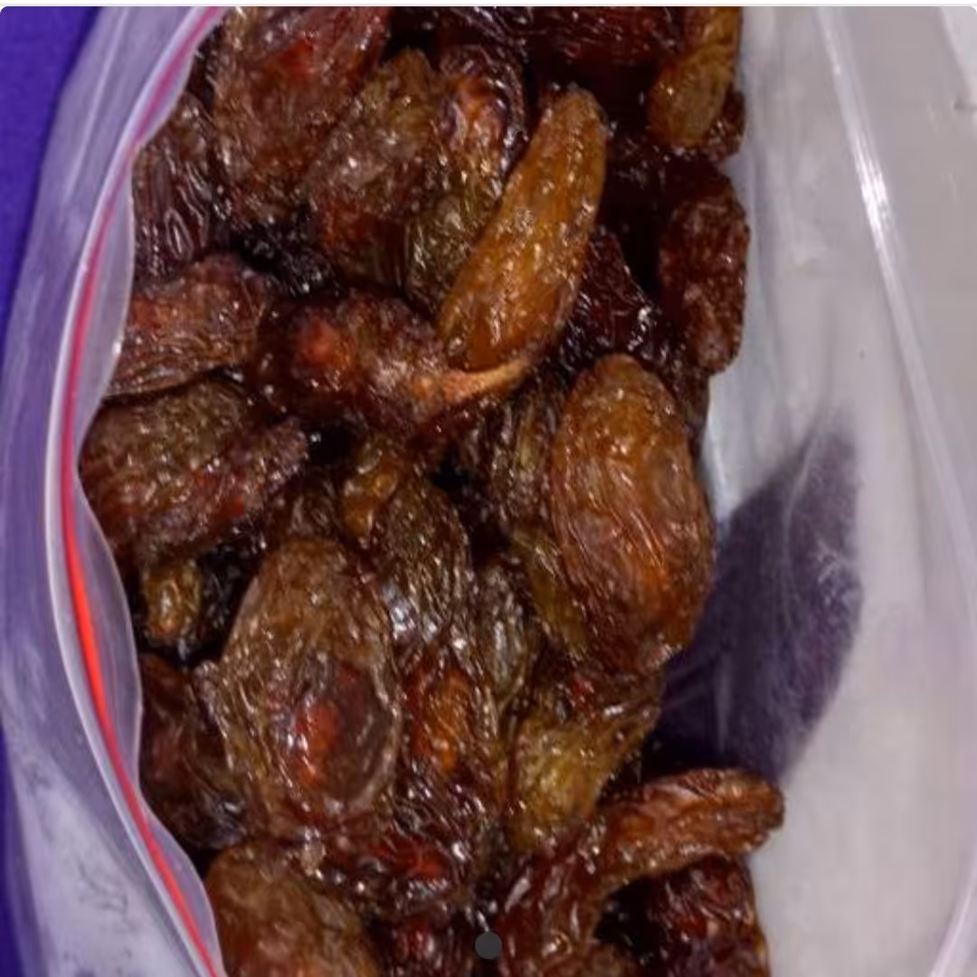 مویز هسته دار از کاشمر ارسال میشه