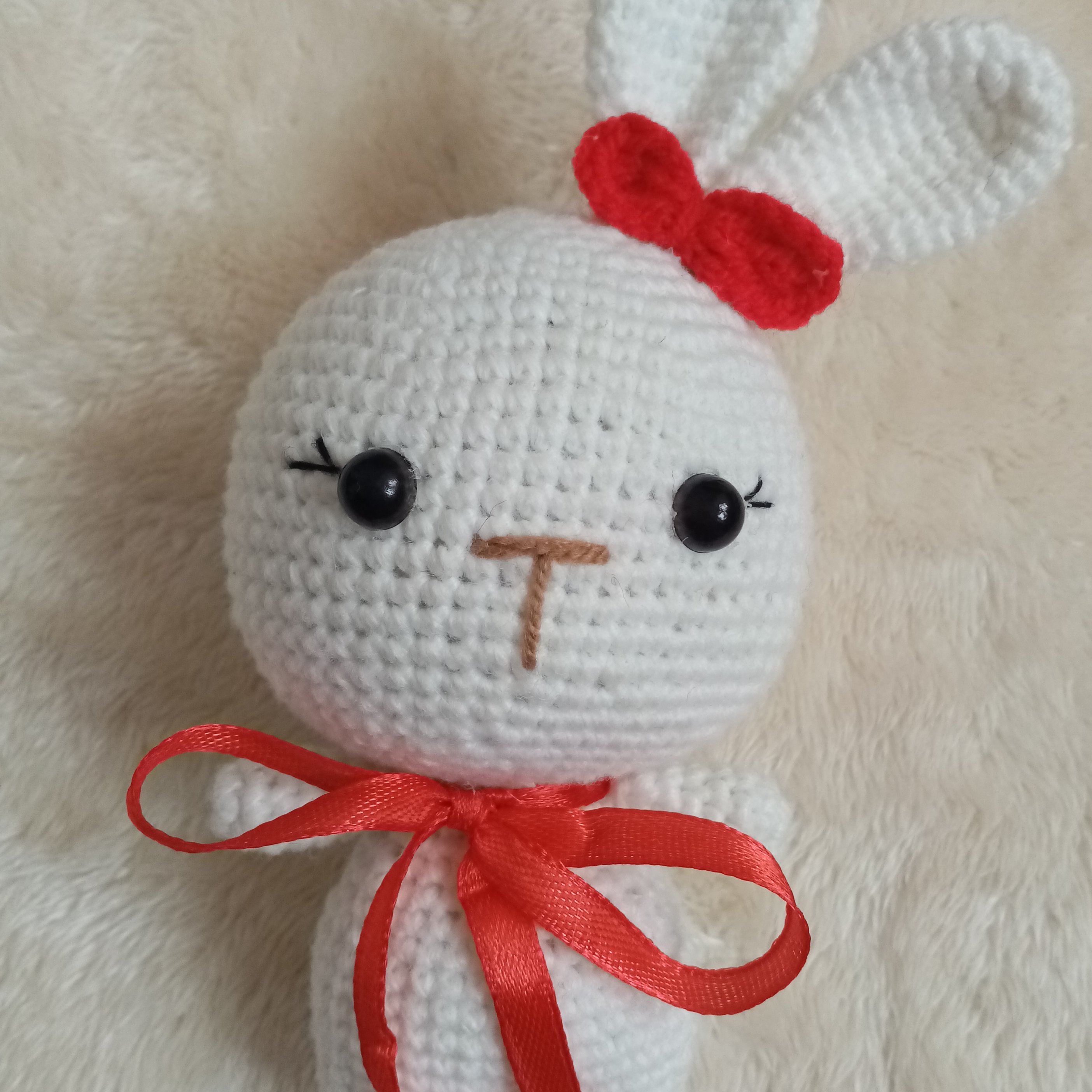 خرگوش کله گنده دست بافت 