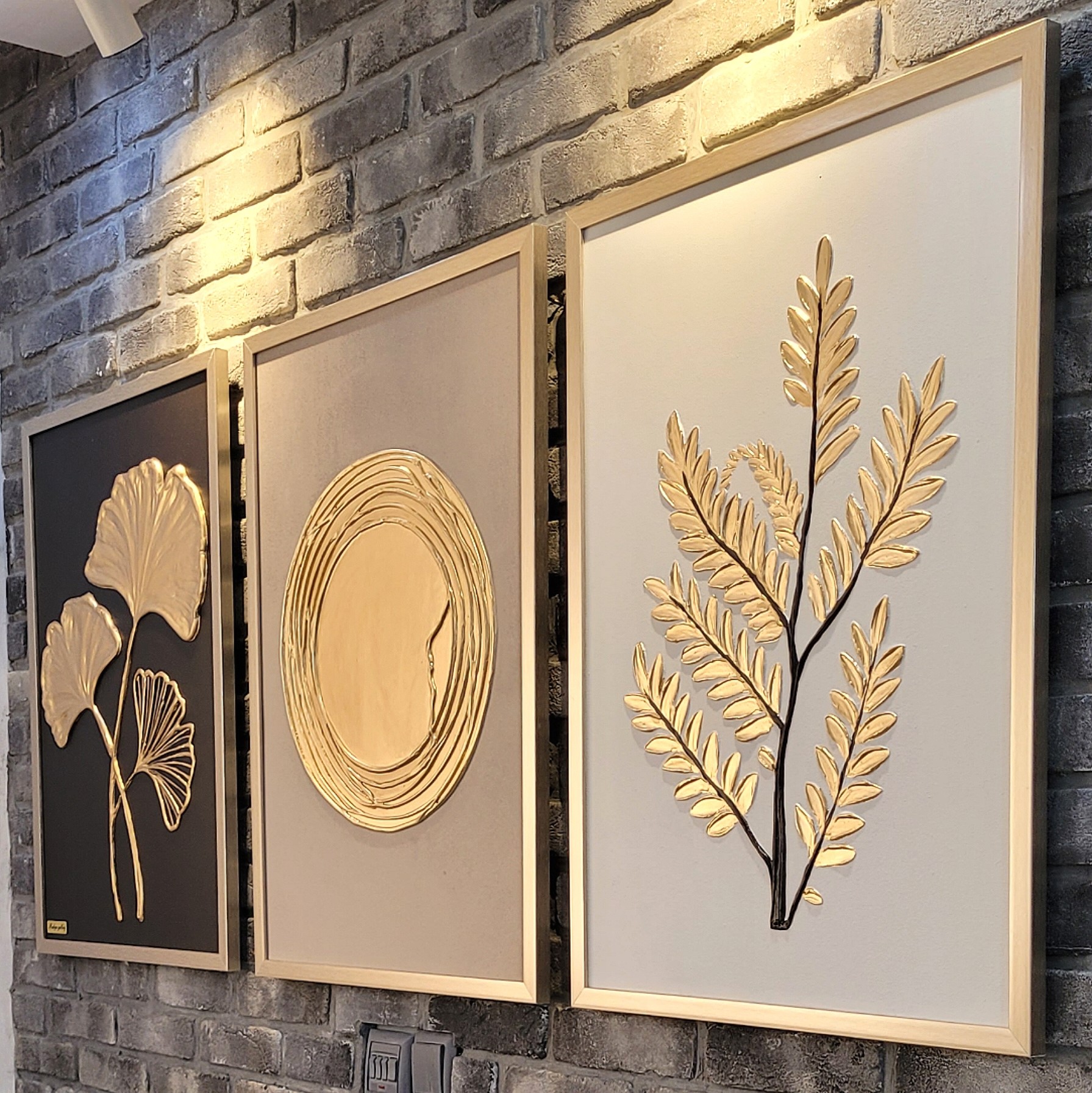 تابلو اکرلیک 3 لت خورشید ورق طلا  50 در 90