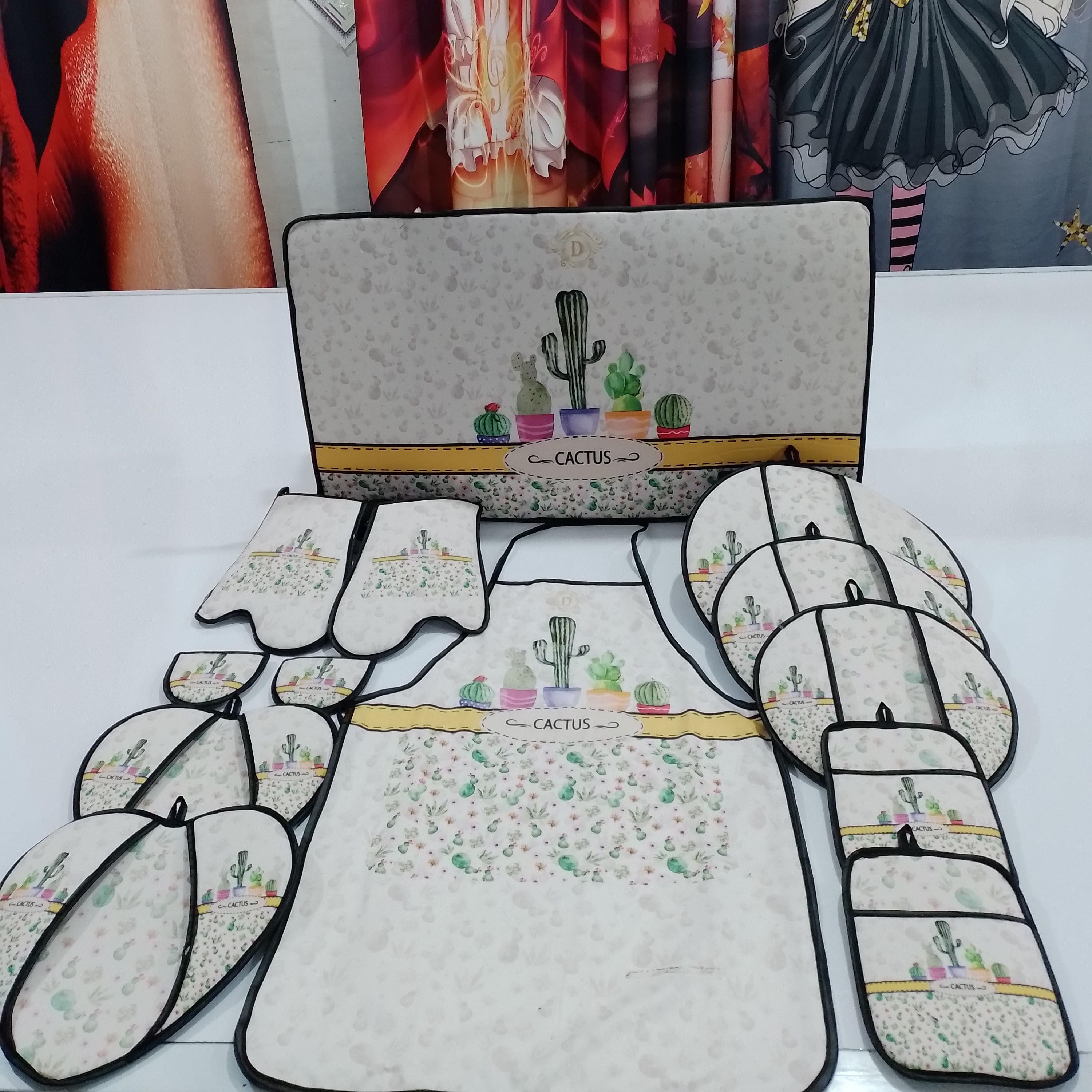 سرویس دمکنی و پیشبند 13 تیکه آشپزخانه 