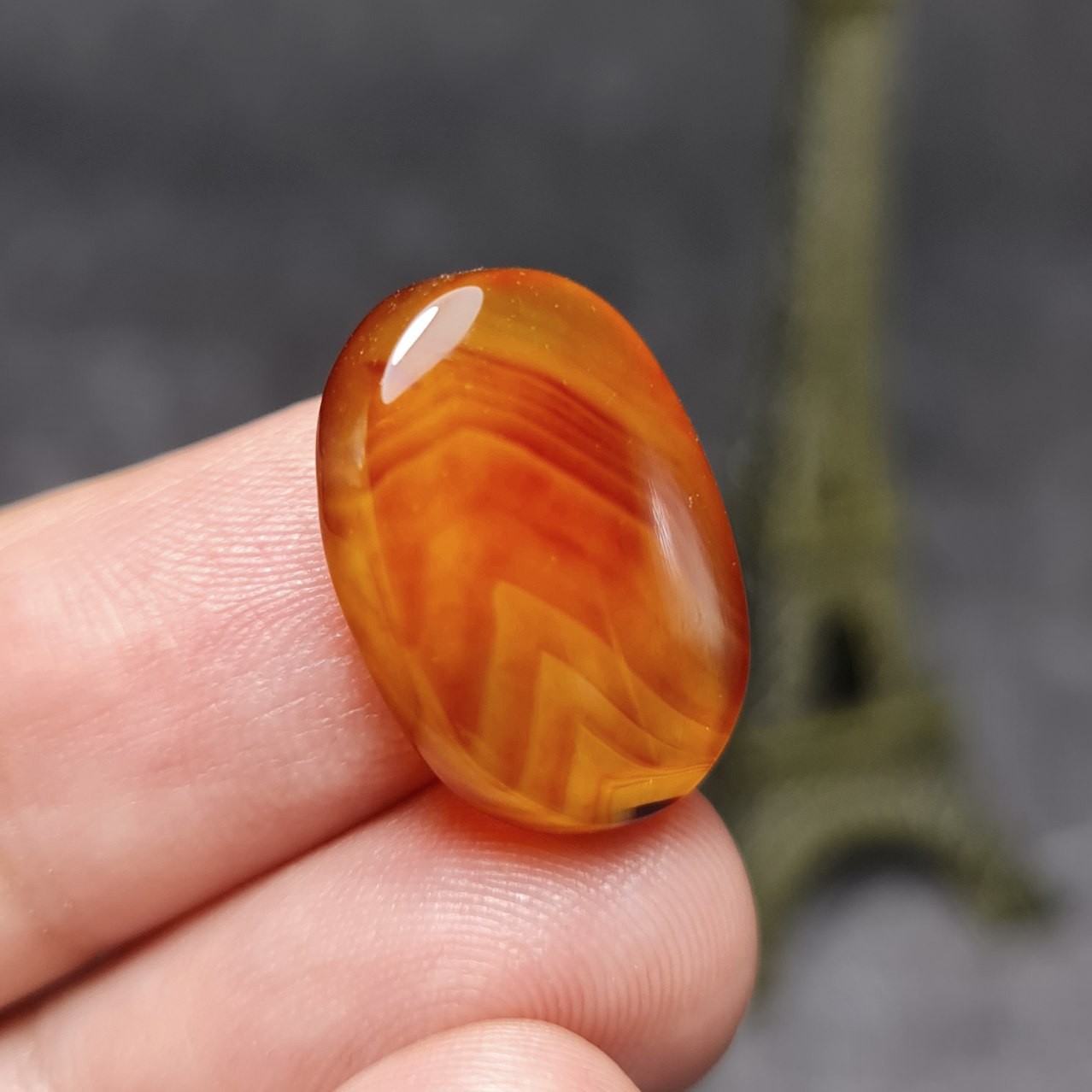  نگین سنگ فوق العاده زیبای عقیق سلیمانی خوش رنگ معدنی اصل خراسانی
کد 27892
