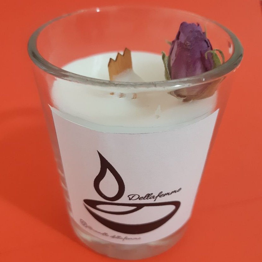 شمع لیوانی سایز کوچک با رایحه لوندر