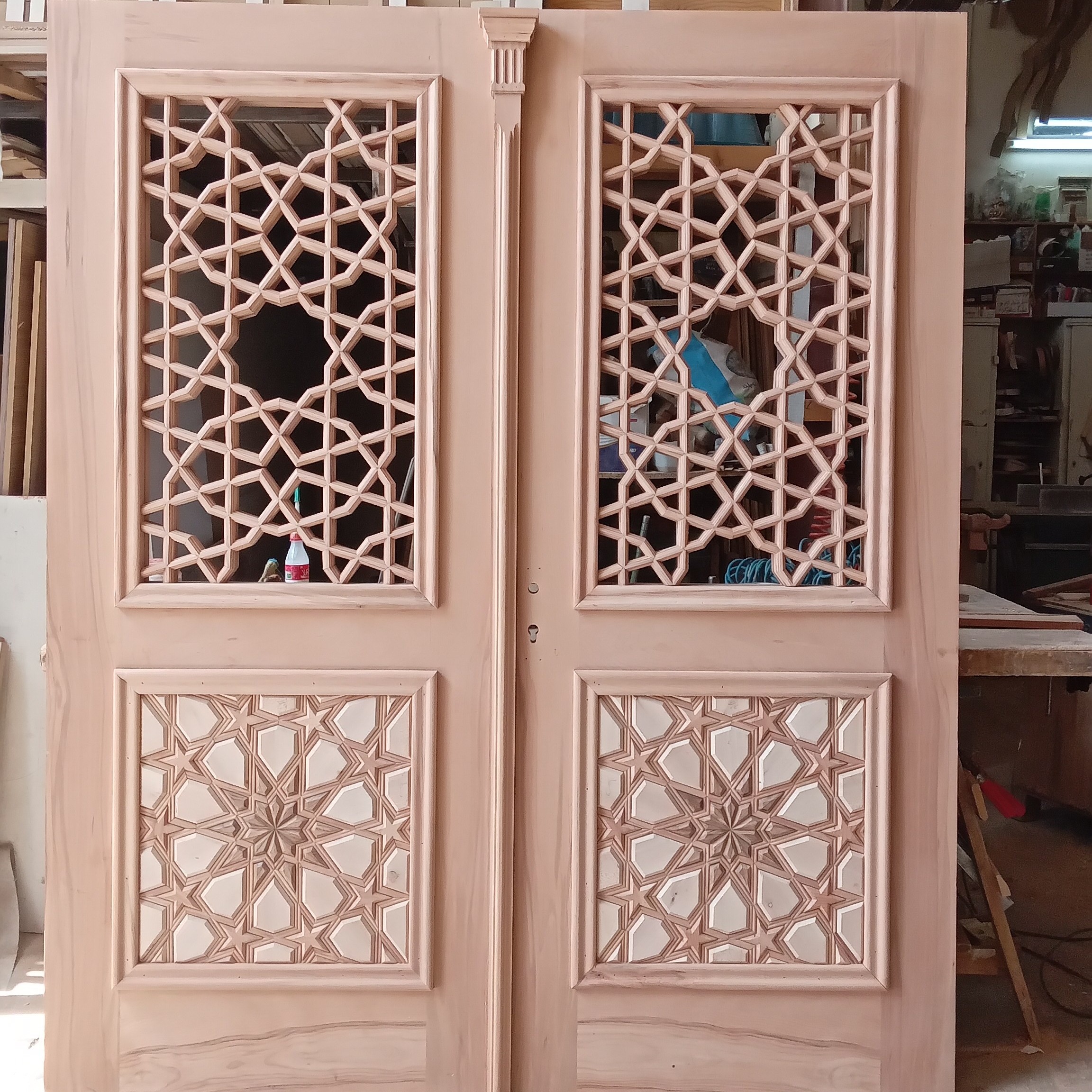 درب چوبی گره چینی مخصوص مساجد و مراکز فرهنگی 