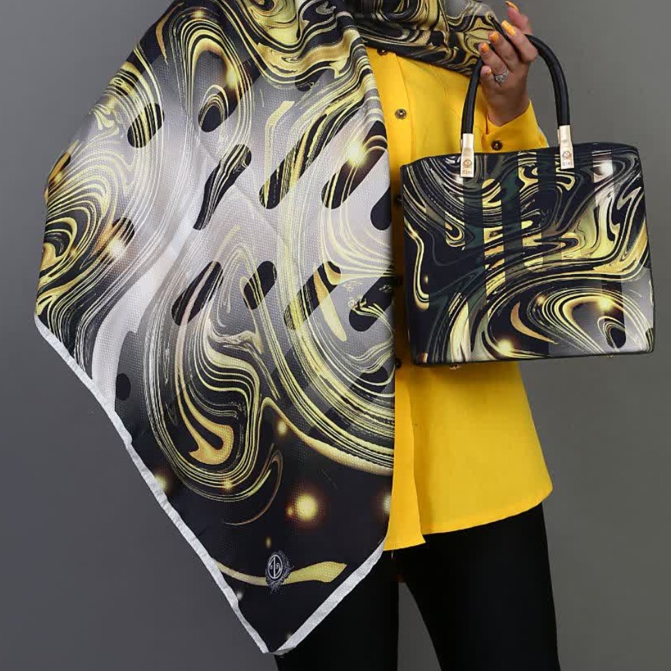 ست کیف و روسری چهار فصل با کیفت عالی و طرحی زیبا مدل کهکشانی 