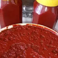 رب گوجه خانگی گیلان زمین باکیفیت بدون مواد افزودنی و نگهدارنده یک کیلویی  سالم وبهداشتی