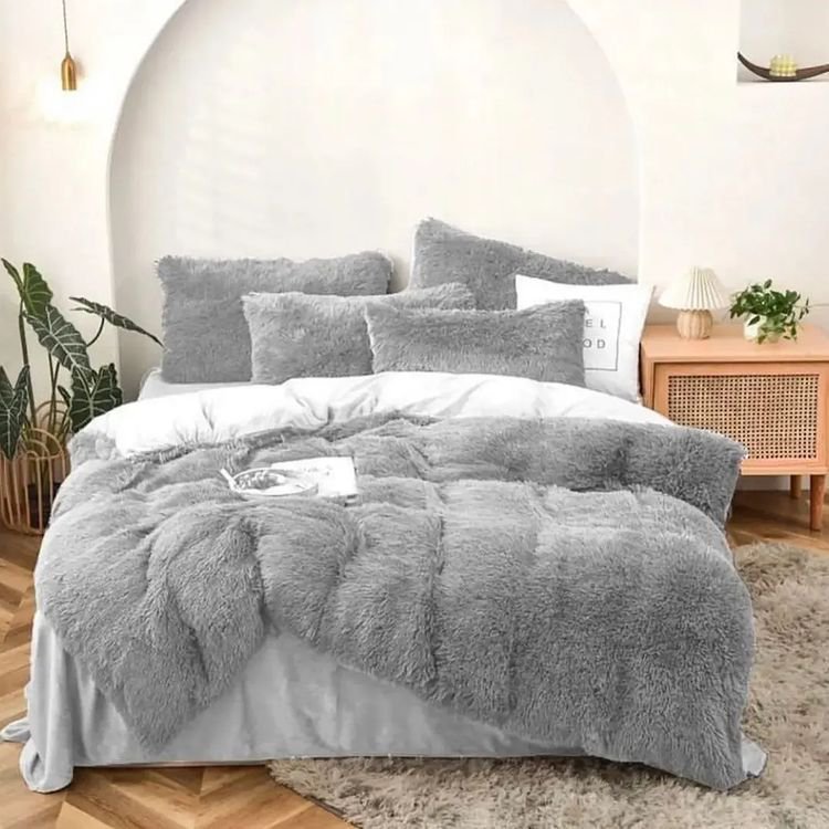 روتختی خزدار دونفره درجه یک 8 تیکه خز کوتاه خواب خز  1 سانتی متر طوسی روشن 