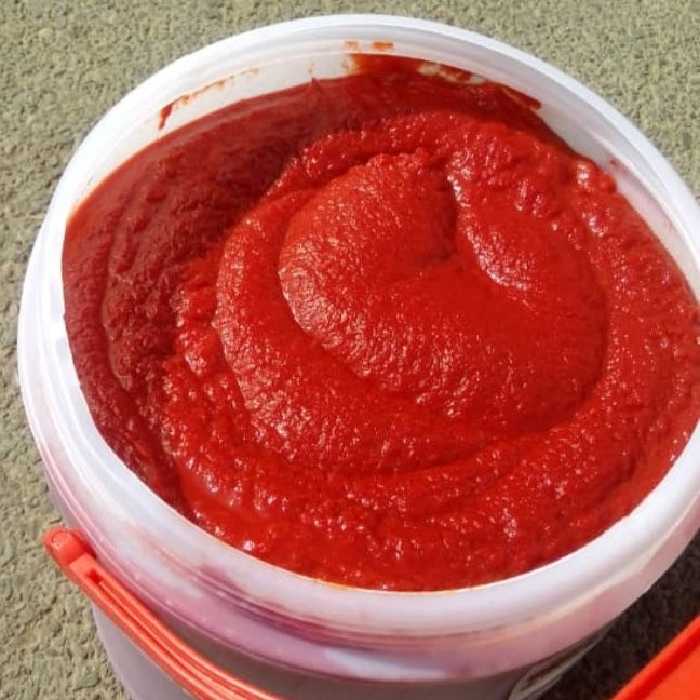 رب گوجه فرنگی خانگی اعلا... خوش رنگ و خوش طعم.. 10 کیلویی 