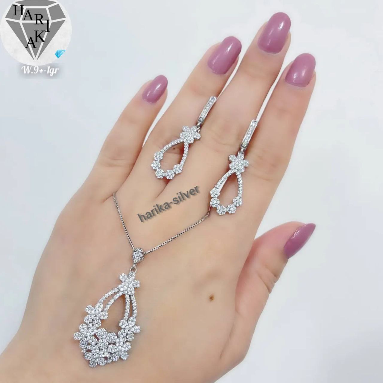 نیم ست نقره عیار 925 با آبکاری رادیوم و وزن حدودی 10 گرم