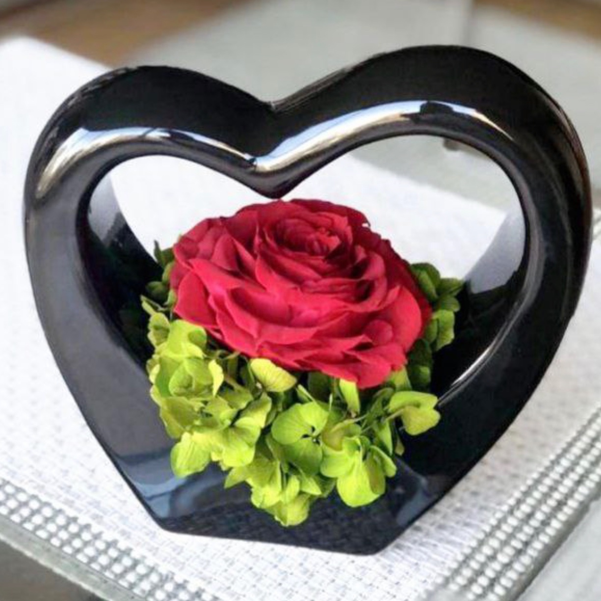 گلدان طرح قلب سبدی(طرح اختصاصی)مناسب انواع گل و سر گل طبیعی و مصنوعی