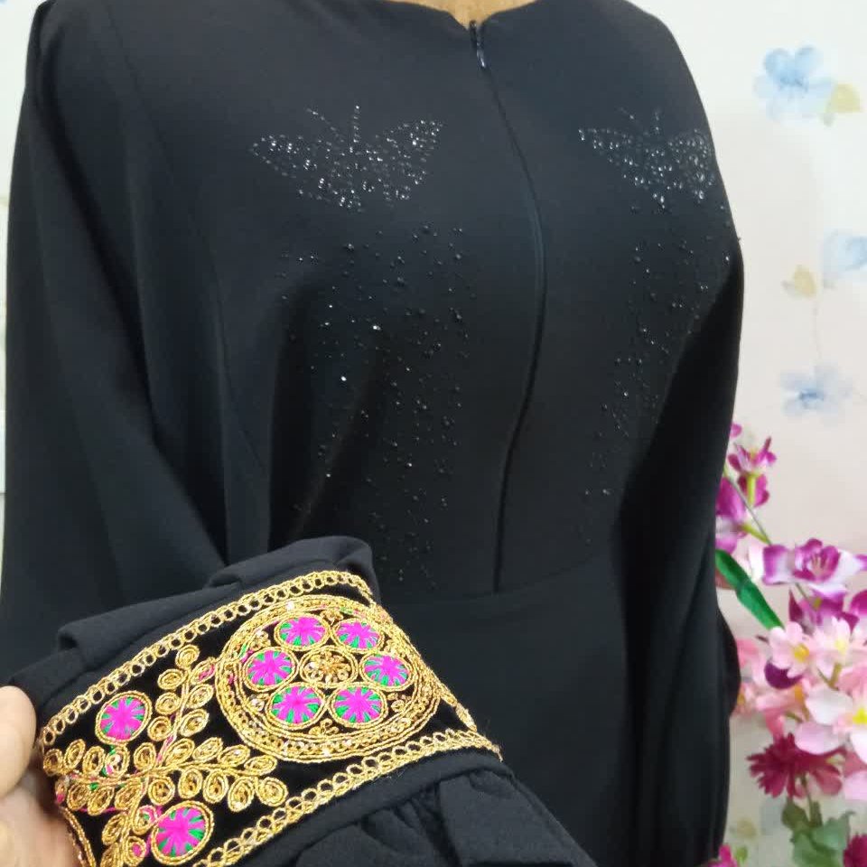مانتو عبایی جنس کرپ الیزه