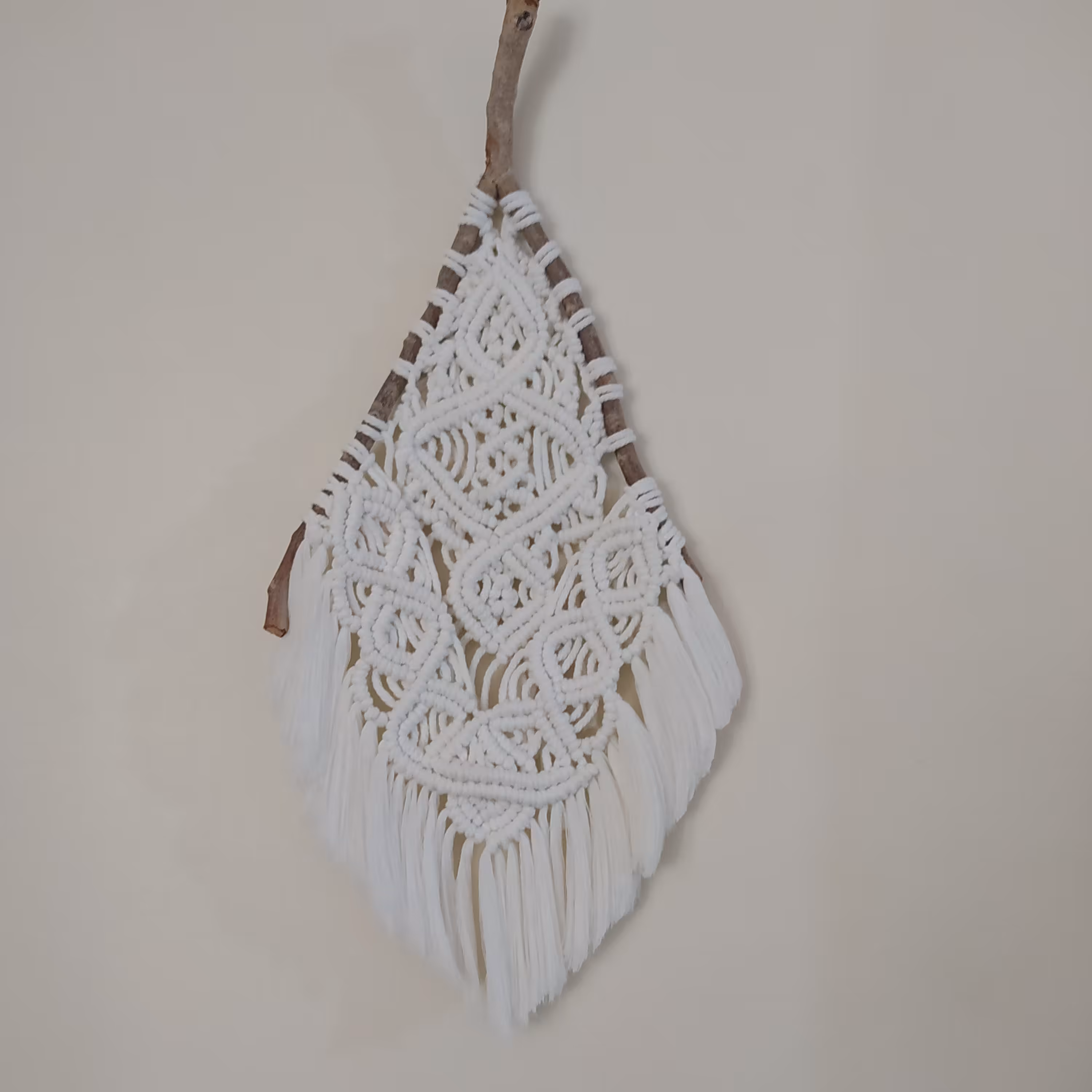 دیوارکوب مکرومه با طرح خاص