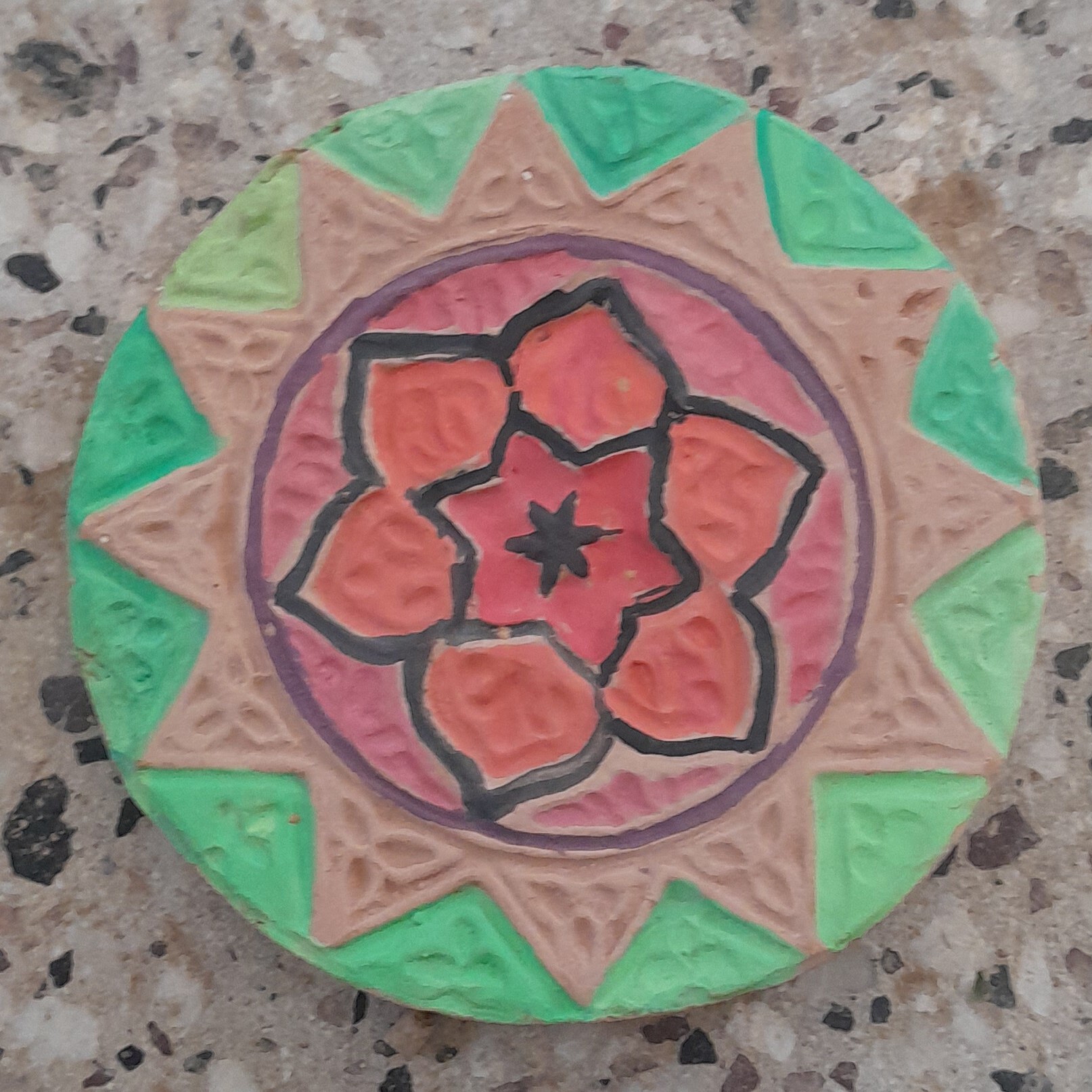 آویز خورشید سفالی