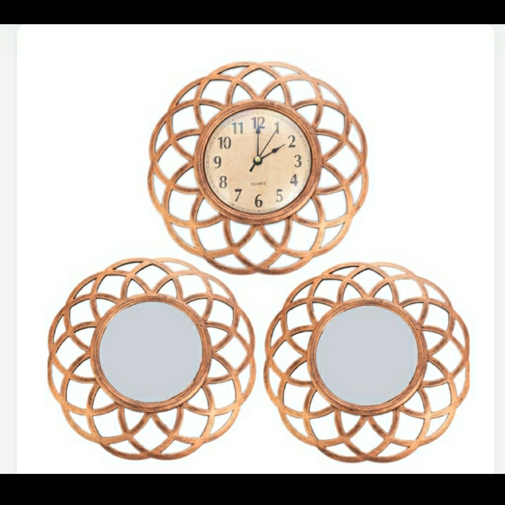 ساعت دیواری و دو قاب آینه