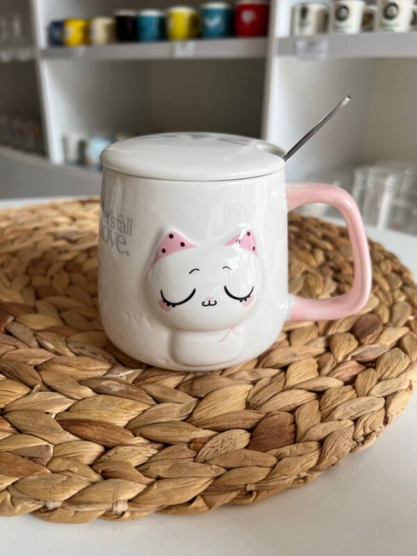 ماگ گربه برجسته- طرح چشم بسته