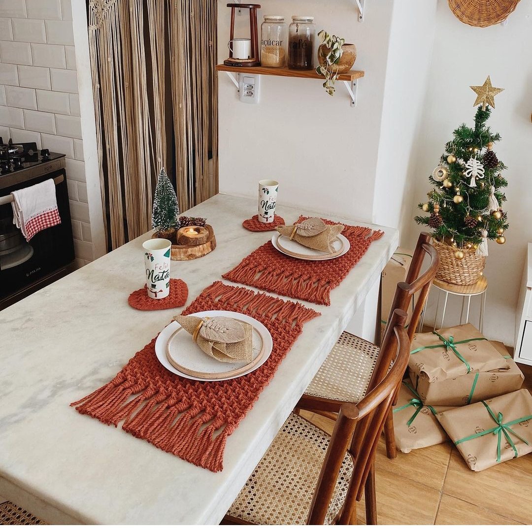 زیربشقابی مکرومه بافت طرح هوم 