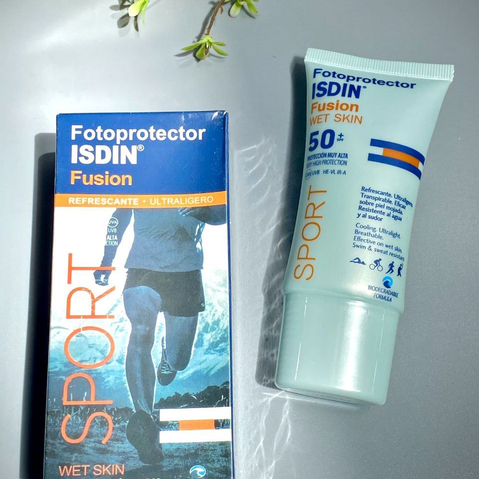  ضد آفتاب بی رنگ ایزیدن