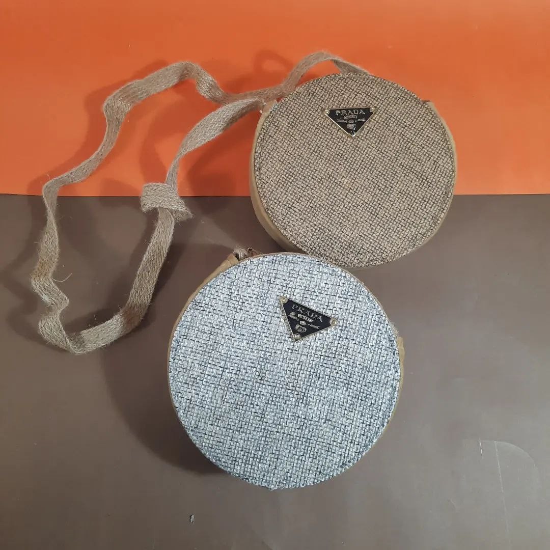 کیف گرد کنفی زنانه